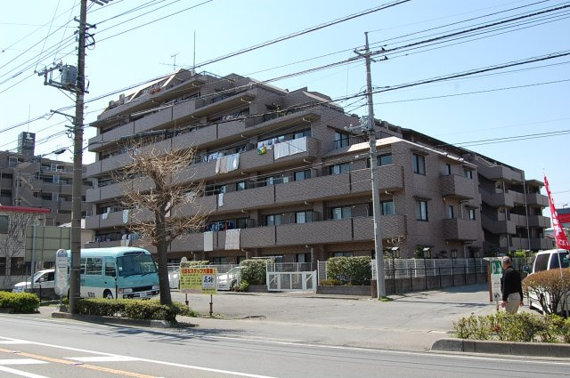 ロイヤルステージ朝霞４階　3199万円