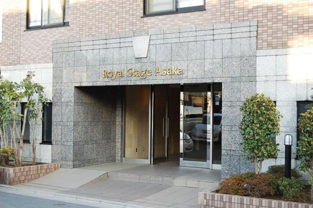 ロイヤルステージ朝霞４階　3199万円のエントランス