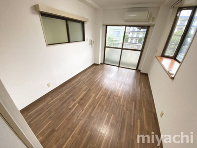 【洋室】 | フォート佐古