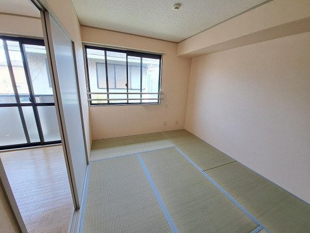 レジェンダリー四番町の和室