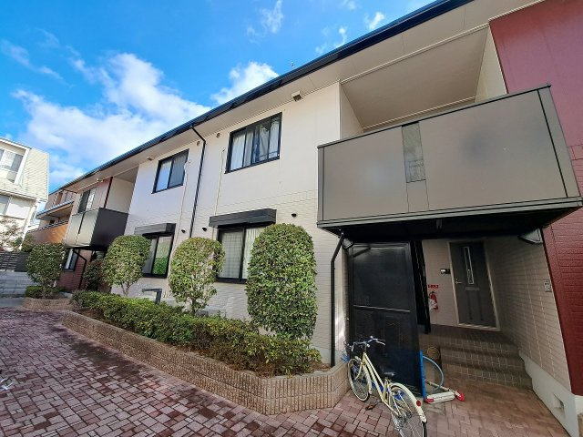 レジェンダリー四番町の外観