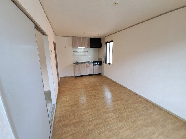 レジェンダリー四番町の居間・リビング