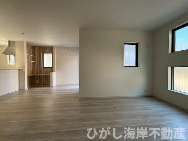 茅ヶ崎市南湖5丁目　新築戸建　全２棟の居間・リビング|19.2帖　LDK