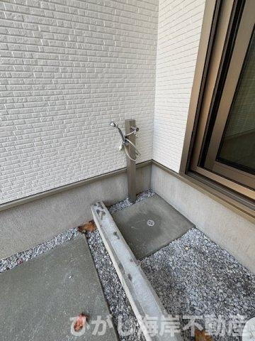 茅ヶ崎市南湖5丁目　新築戸建　全２棟の庭|外用シャワー