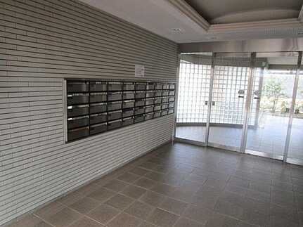 ダイアパレス温品のエントランス