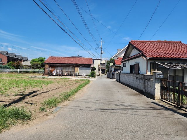 高崎市上並榎町売土地 A区画の前面道路含む現地写真