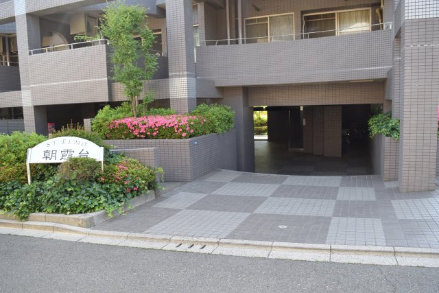 セントエルモ朝霞台のエントランス