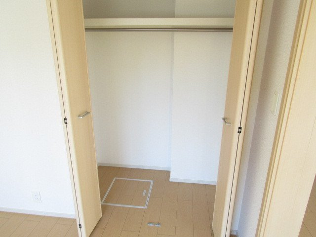 サンモールＢの収納|こまごまとしたものを収納できそうですね