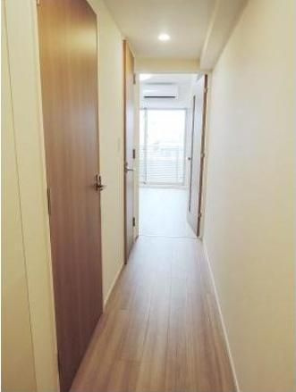 ウィルテラス滝野川の玄関