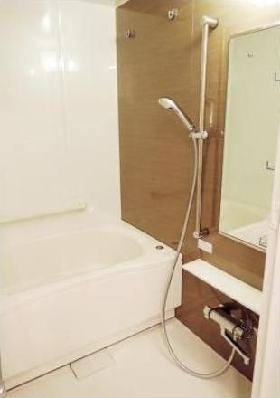 ウィルテラス滝野川の浴室