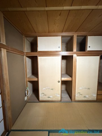 小田原市小八幡4丁目　中古戸建の収納