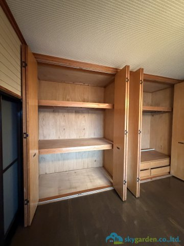 小田原市小八幡4丁目　中古戸建の収納