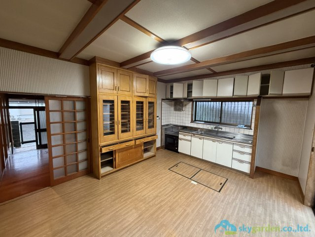 小田原市小八幡4丁目　中古戸建のキッチン
