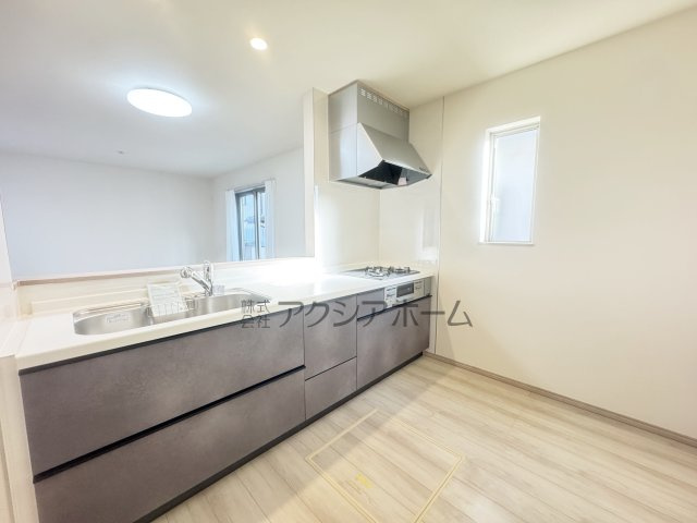 入間市仏子・全5棟　新築一戸建　B号棟　～IDS工法～の駐車場|現地写真　2025年11月14日撮影