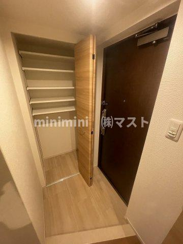 JASPER御堂筋本町の玄関