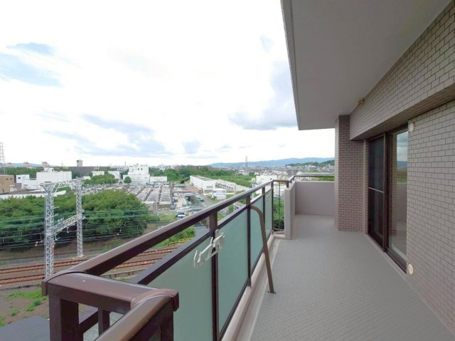 ◆２０２５年７月リフォーム完了◆最上階の４ＬＤＫ◆３沿線３駅利用可能◆朝日プラザ桃山東のバルコニー|バルコニー