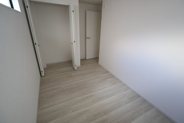 《仲介手数料無料》練馬区石神井台８丁目20-27新築一戸建てケイアイグレースの洋室