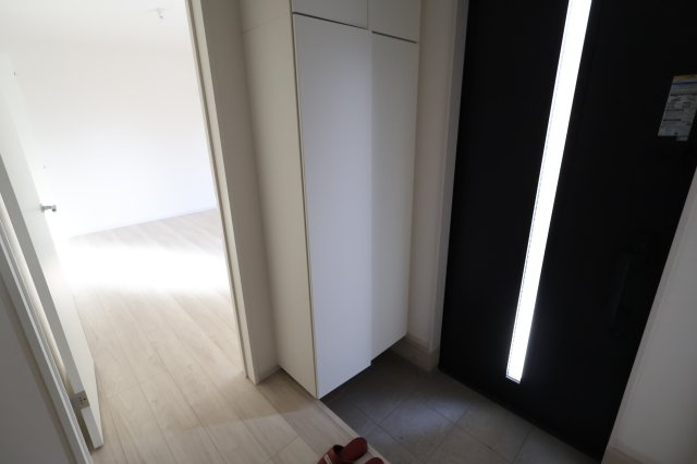 《仲介手数料無料》練馬区石神井台８丁目20-27新築一戸建てケイアイグレースの玄関