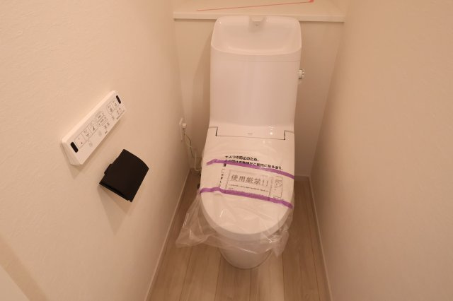 《仲介手数料無料》練馬区石神井台８丁目20-27新築一戸建てケイアイグレースのトイレ