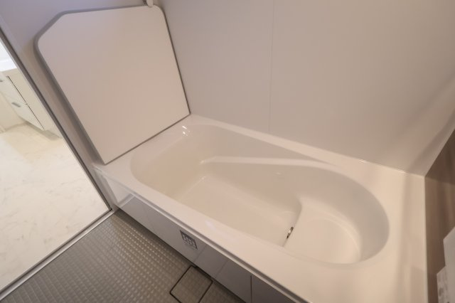 《仲介手数料無料》練馬区石神井台８丁目20-27新築一戸建てケイアイグレースの浴室