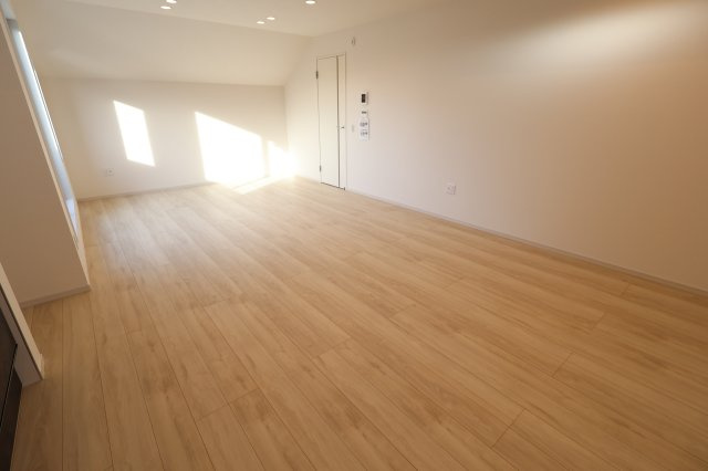 《仲介手数料無料》練馬区石神井台８丁目20-27新築一戸建てケイアイグレースの居間・リビング