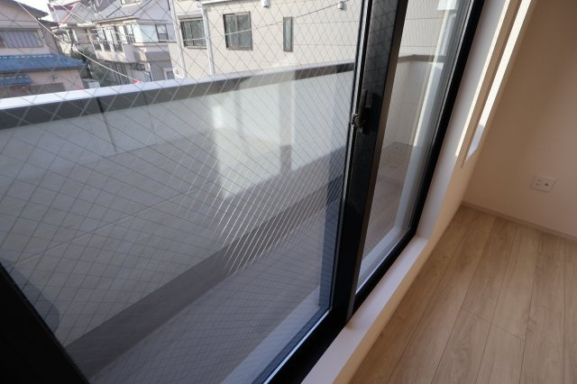 《仲介手数料無料》練馬区石神井台８丁目20-27新築一戸建てケイアイグレースのバルコニー