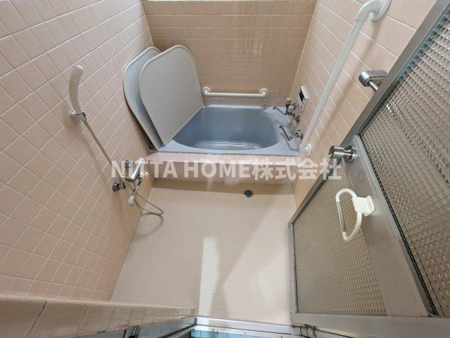 石井貸家の浴室|１階についている浴室です◇