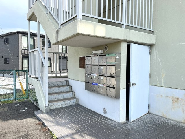 ニュー井上ハイツIのエントランス