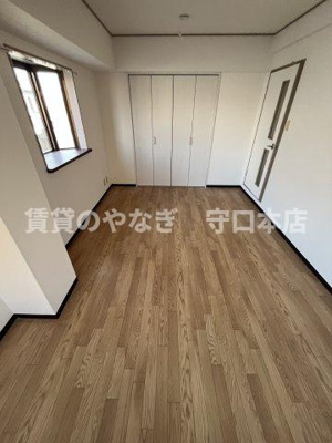 【洋室】 | リビエール日向