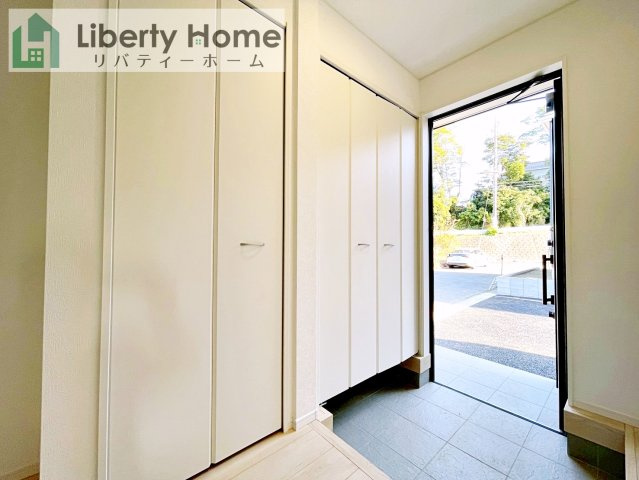 ひたちなか市相金町第1　新築戸建　2号棟の玄関