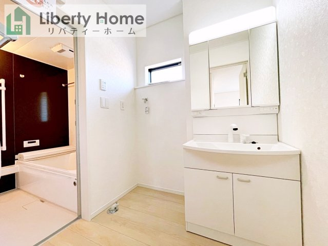 ひたちなか市相金町第1　新築戸建　2号棟の独立洗面台