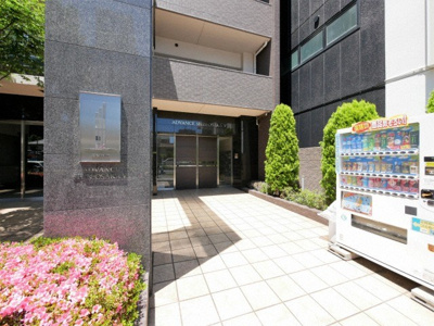 【エントランス】 | アドバンス新大阪Ⅴ | 建物の内部です