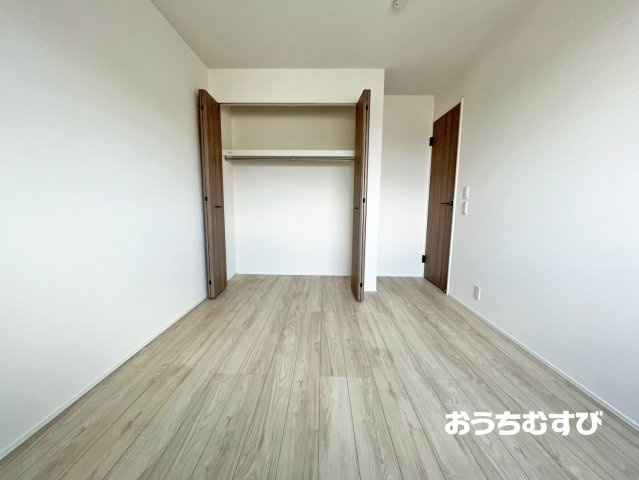 春日井市上田楽町第1期(全4棟)の洋室