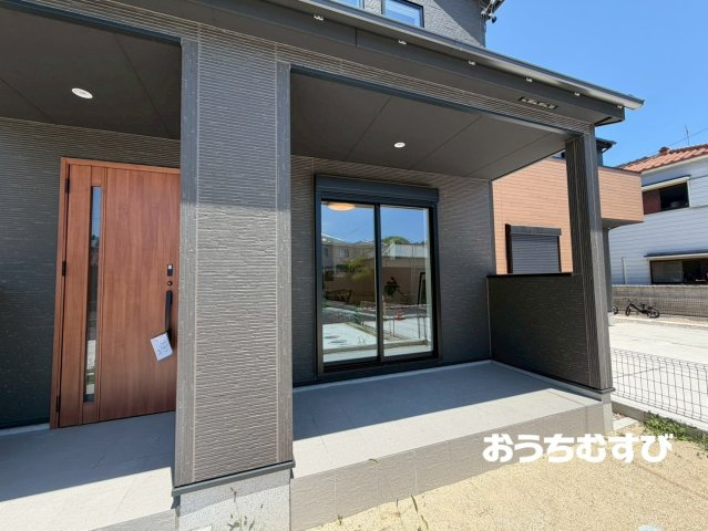 春日井市上田楽町第1期(全4棟)の玄関