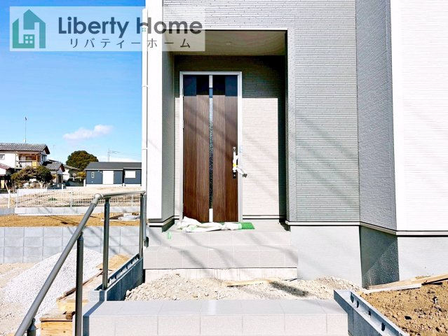 古河市鴻巣第6　新築戸建　1号棟のエントランス