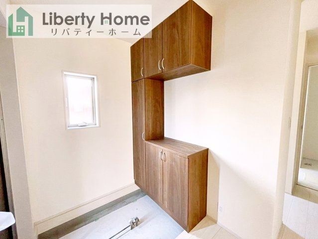 古河市鴻巣第6　新築戸建　1号棟の玄関