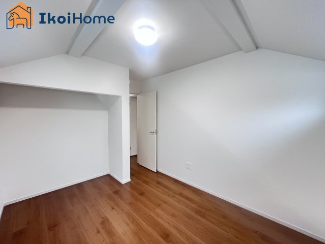 神戸市西区伊川谷町潤和　2号棟　新築戸建の寝室|【ホームページに現地動画掲載中】●年中無休：当日予約可●収納が広く、荷物が多いお子様なども安心です。