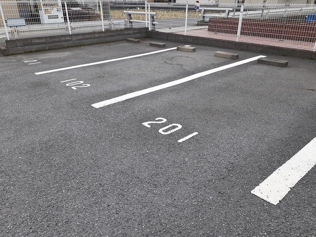 アメニティーパレスの駐車場