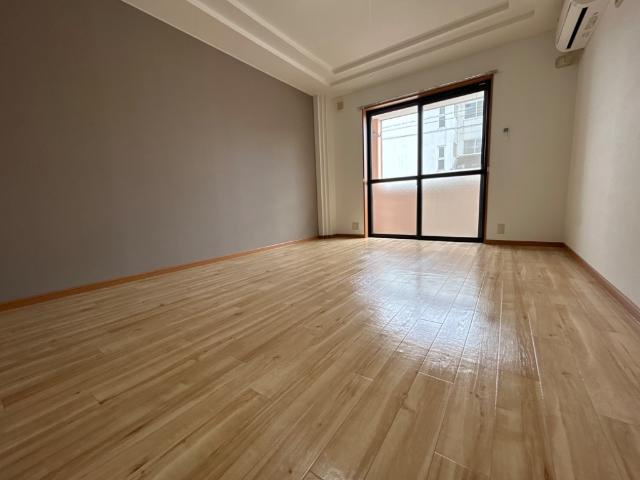 コーラル　ガーデンの内装|洋室