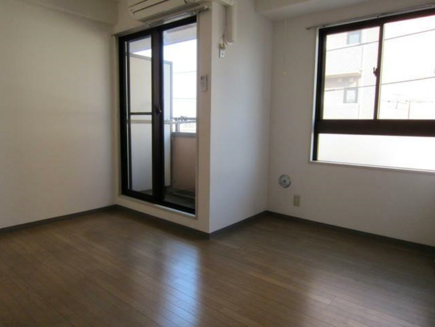 コーポラスKの居間・リビング