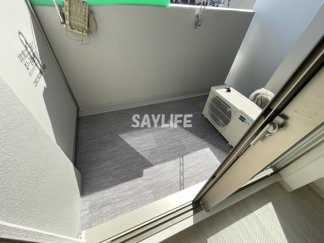 フォーリアライズ大阪ミッテのバルコニー