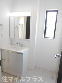【独立洗面台】 | 郡山市富田町大徳南新築一戸建て4棟 | 独立洗面台あり、毎朝おしゃれに忙しい女性の方におすすめです