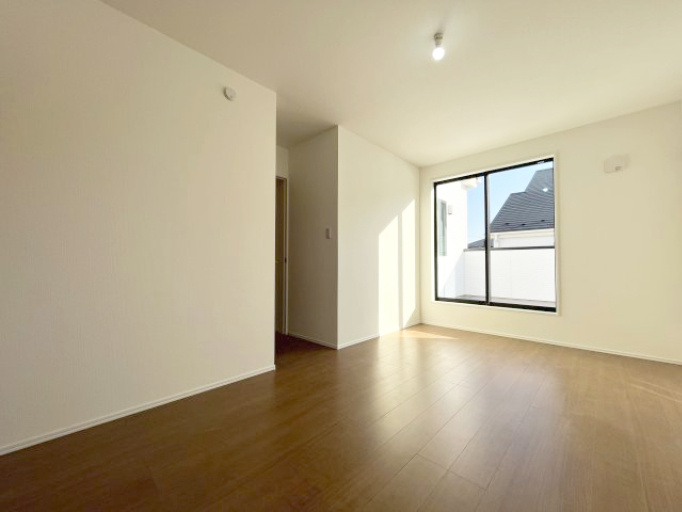 『八王子市新築戸建て』八王子市めじろ台3-7-1【仲介手数料無料】の洋室|～仲介手数料無料☆八王子ひなた不動産～　八王子市めじろ台　新築戸建て