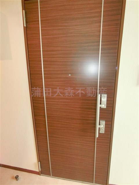 ハウスパティオの玄関