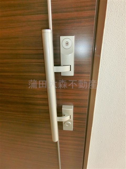 ハウスパティオの玄関