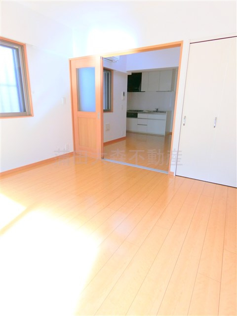 ハウスパティオの洋室