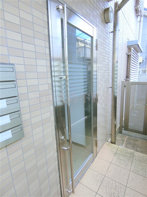 ハウスパティオのエントランス