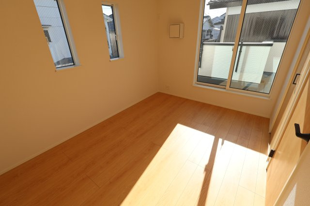 《仲介手数料無料》練馬区大泉町４丁目45-15(全1戸)新築一戸建てリナージュの洋室|撮影日 2025年11月29日 12:15 晴れ