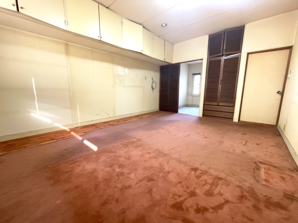 木太町　戸建の洋室