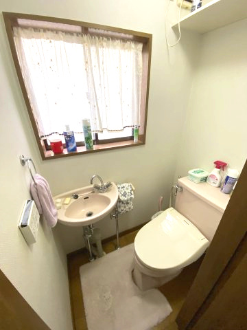 上鶴間本町７丁目　中古戸建のトイレ
